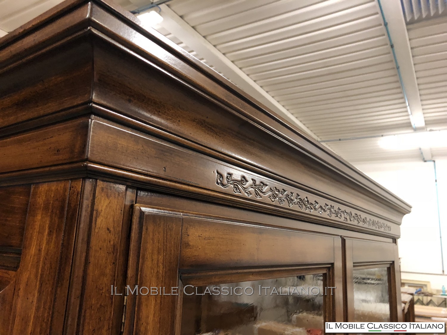 vetrina classica noce